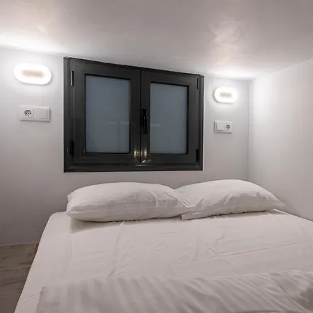 Phaedrus Living: The Nine Muses Polymnia Apartment Athens Exterior photo