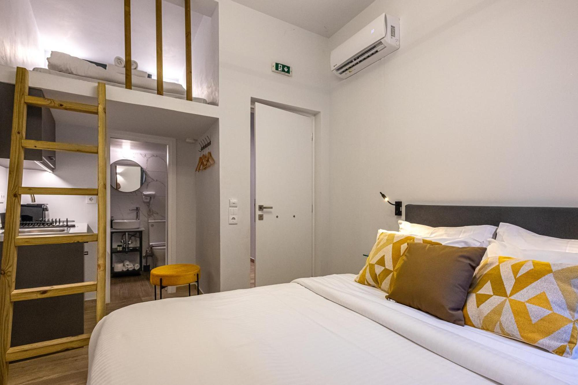 Phaedrus Living: The Nine Muses Polymnia Apartment *